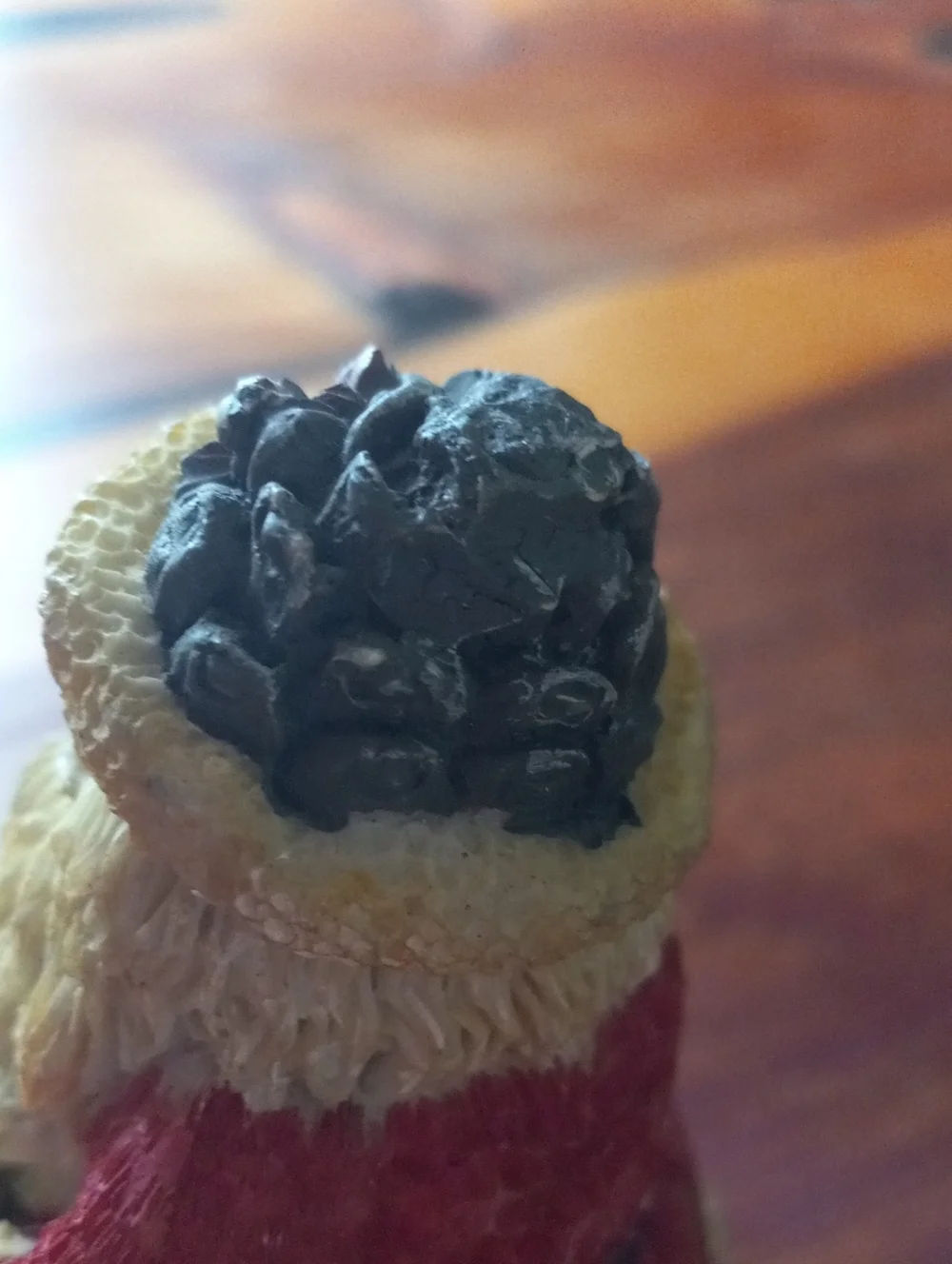 Rustic Old World Santa Claus Wood Look Carved Resin Christmas Figurine